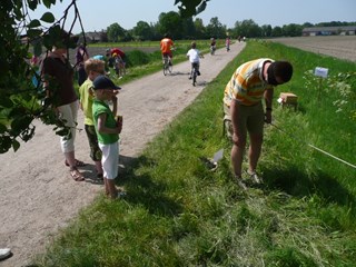 Als er één schaap over de dam is ... durven de kinderen ook.